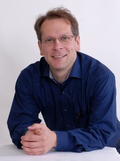 portrait von Dr. Holger Kunz